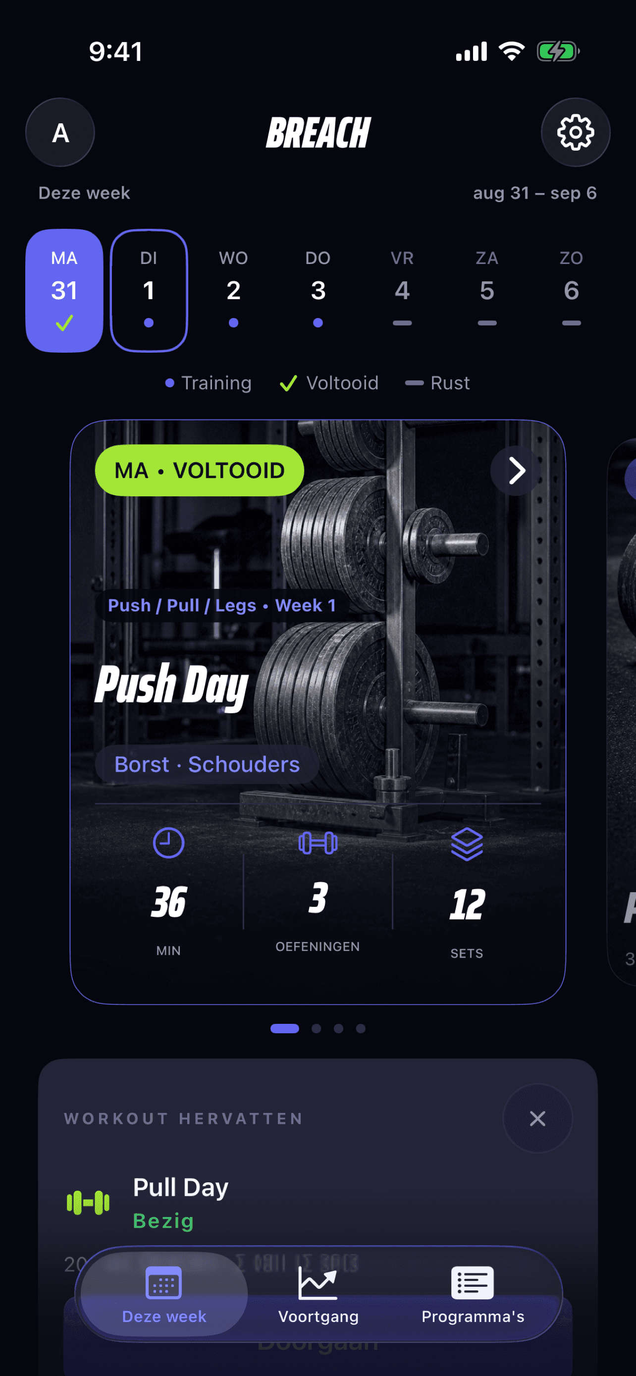 Breach-app op een iPhone, scherm Deze week, met een voltooide push-dag op maandag en een pull-dag die nog loopt.